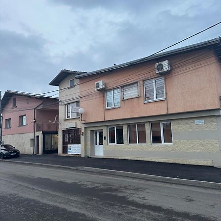 Хотел Елит Kostinbrod Exterior photo